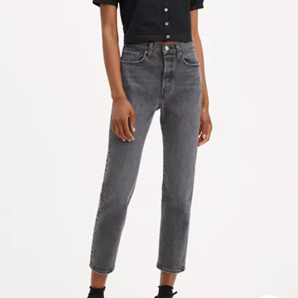 Levi’s wedgie straight jean